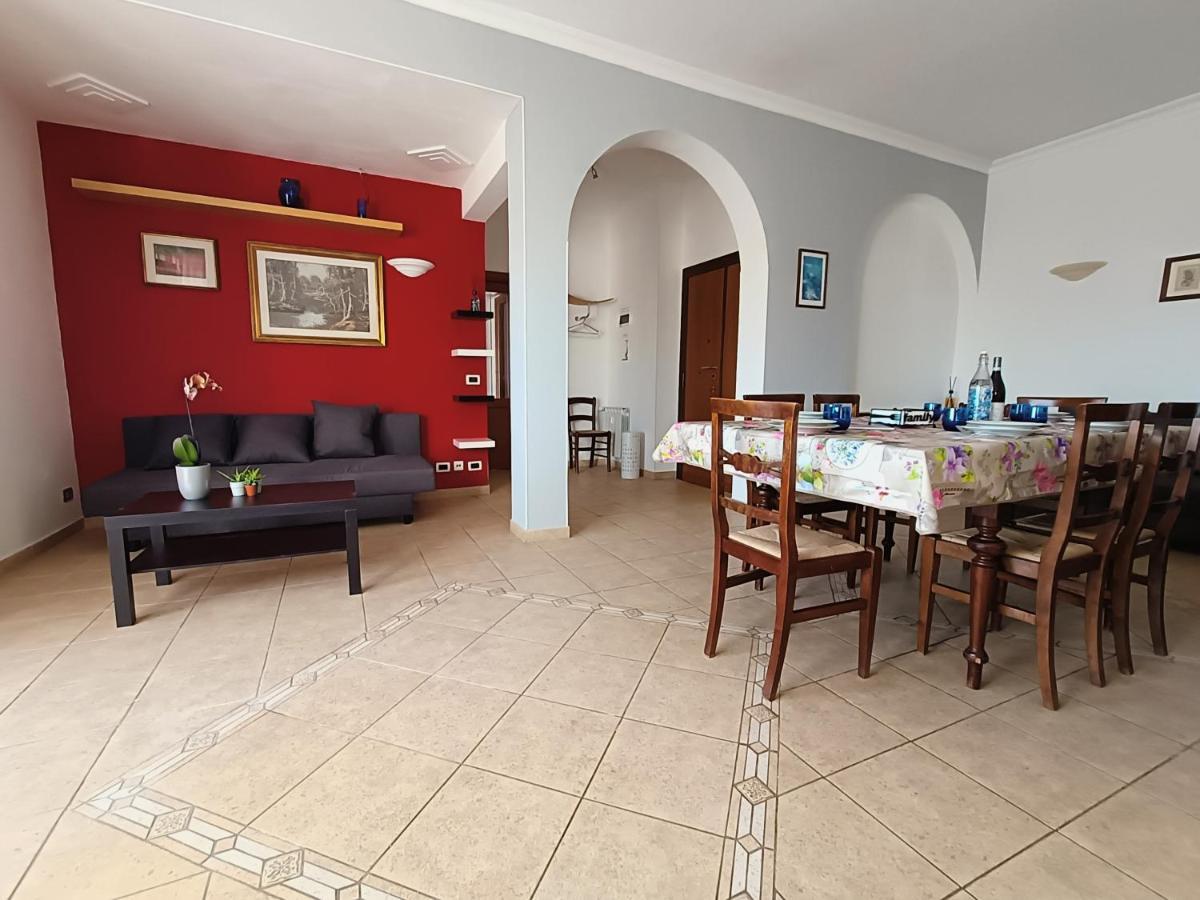 רומא Avellini - Delightful And Spacious Apartment With Terrace - Near Metro A Cornelia מראה חיצוני תמונה