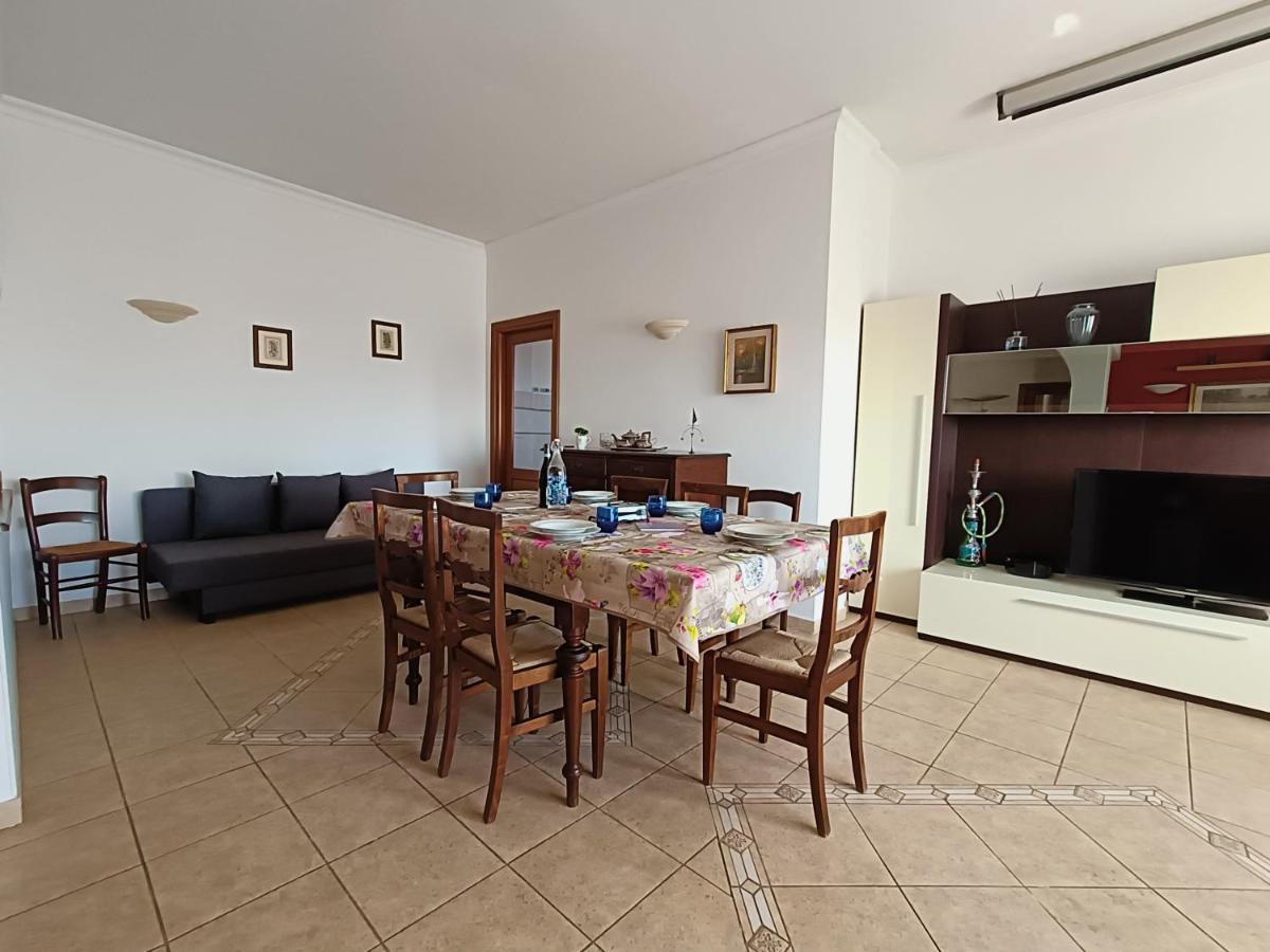 רומא Avellini - Delightful And Spacious Apartment With Terrace - Near Metro A Cornelia מראה חיצוני תמונה