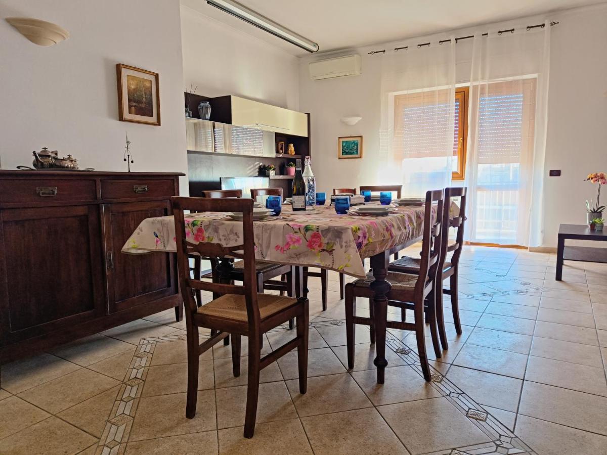 רומא Avellini - Delightful And Spacious Apartment With Terrace - Near Metro A Cornelia מראה חיצוני תמונה