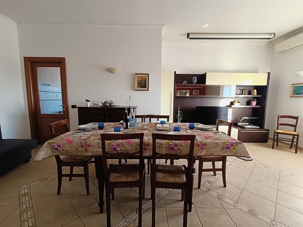 רומא Avellini - Delightful And Spacious Apartment With Terrace - Near Metro A Cornelia מראה חיצוני תמונה