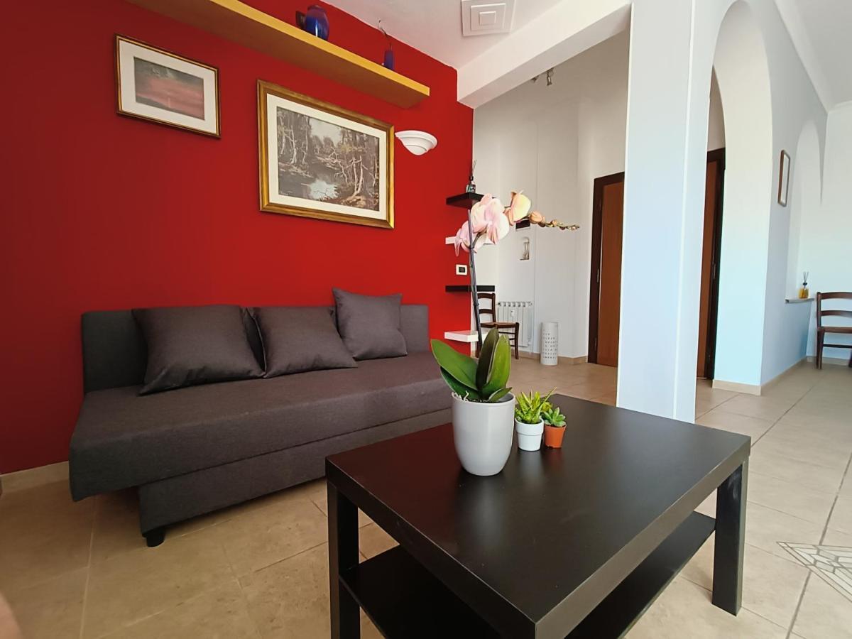 רומא Avellini - Delightful And Spacious Apartment With Terrace - Near Metro A Cornelia מראה חיצוני תמונה